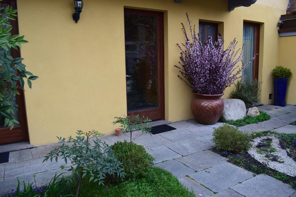 Agriturismo Casa De Colores Moretta Exteriör bild
